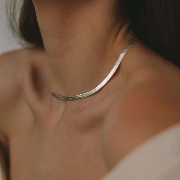 🤍Sterling silver snake chain necklace - Picture 2 of 4